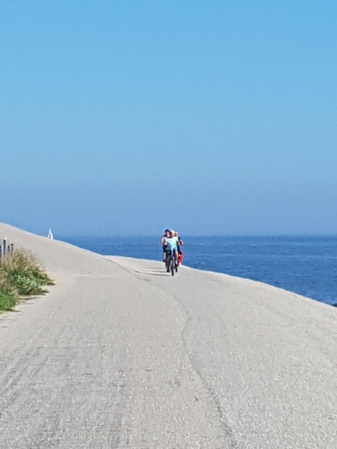 Romantisch Huisje Nabij Het Strand Met Uitzicht Op De Tulpenvelden Julianadorp Ngoại thất bức ảnh
